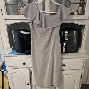 Banana Republic Black and White Asymmetric Off Shoulder Dress Size 2